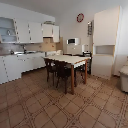 Casa Irene Appartement Luni